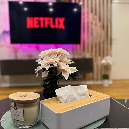 Best Central Apartment - Am Marktplatz - Up To 5 - Next To Frankfurt And Hanau - Coffee And Snacks - Netflix, Prime, Disney Nidderau Exteriér fotografie