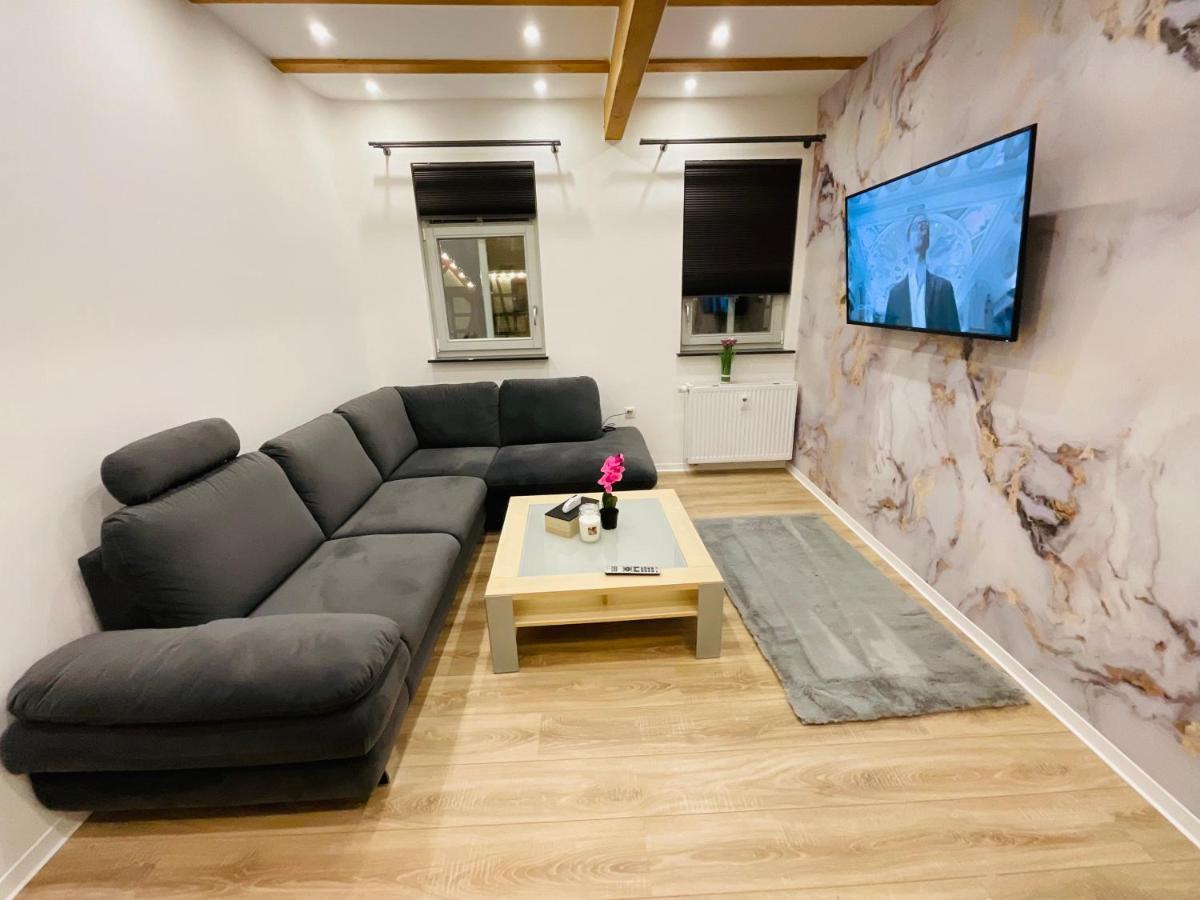Best Central Apartment - Am Marktplatz - Up To 5 - Next To Frankfurt And Hanau - Coffee And Snacks - Netflix, Prime, Disney Nidderau Exteriér fotografie